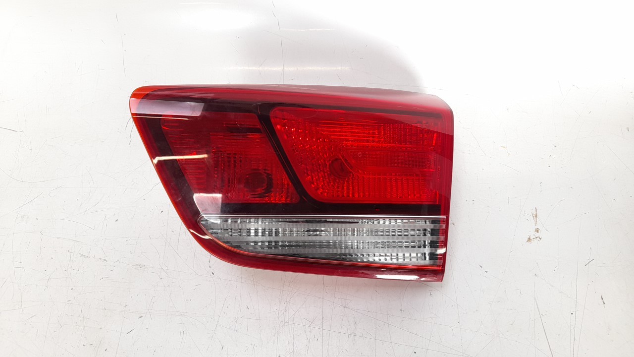 PILOTO TRASERO DERECHO INTERIOR KIA RIO (YB) 2016- (92404H8010 1276349)