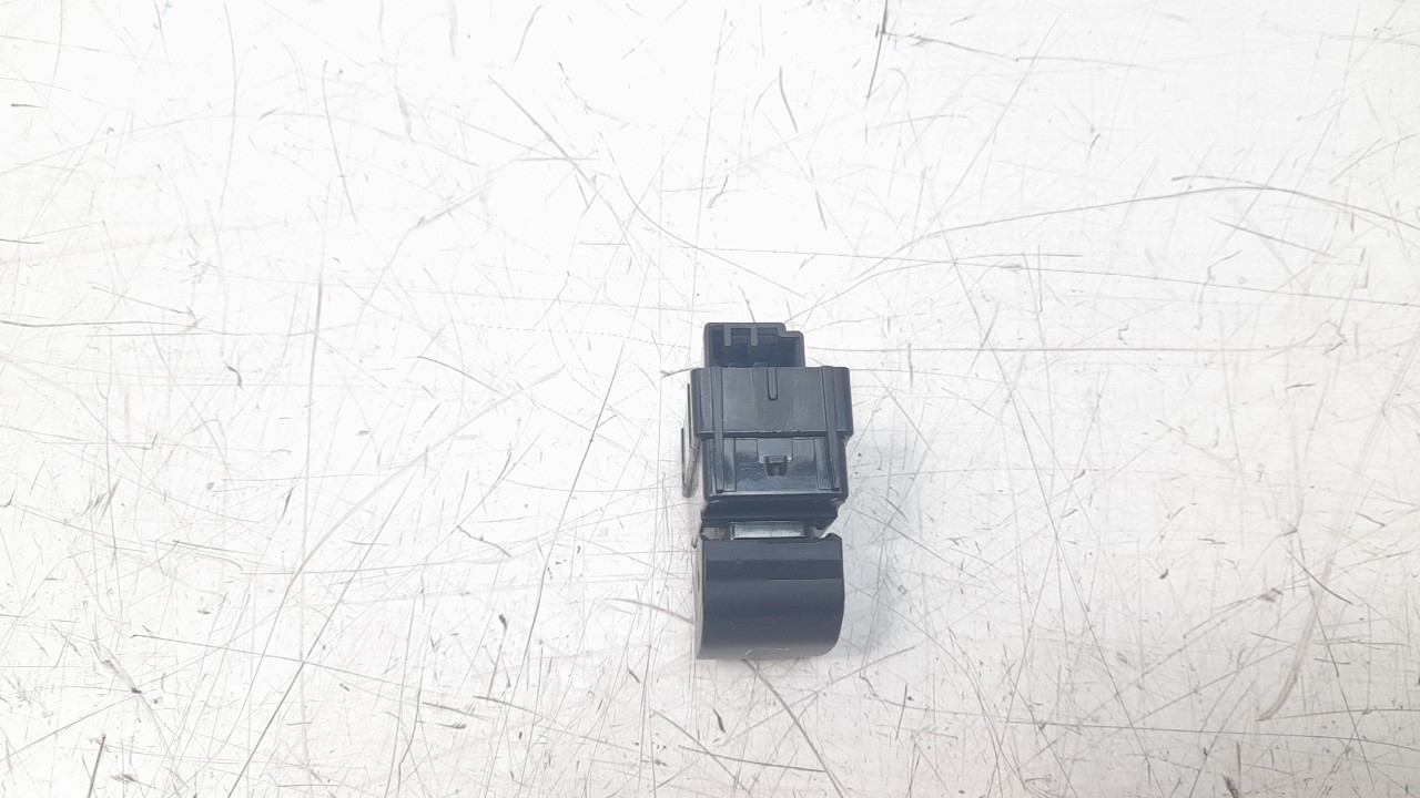 MANDO ELEVALUNAS TRASERO IZQUIERDO 31456060 