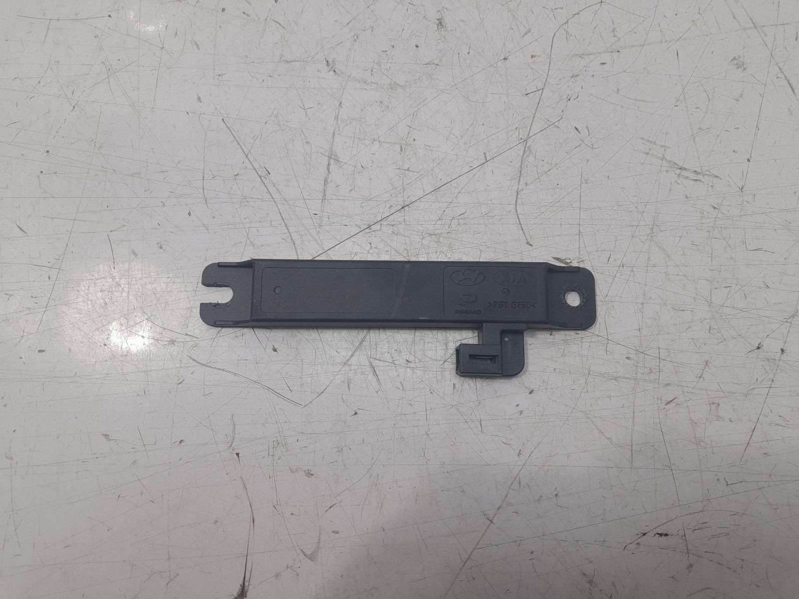 AMPLIFICADOR DE ANTENA KIA NIRO 2016- (95460BV200 1460993)