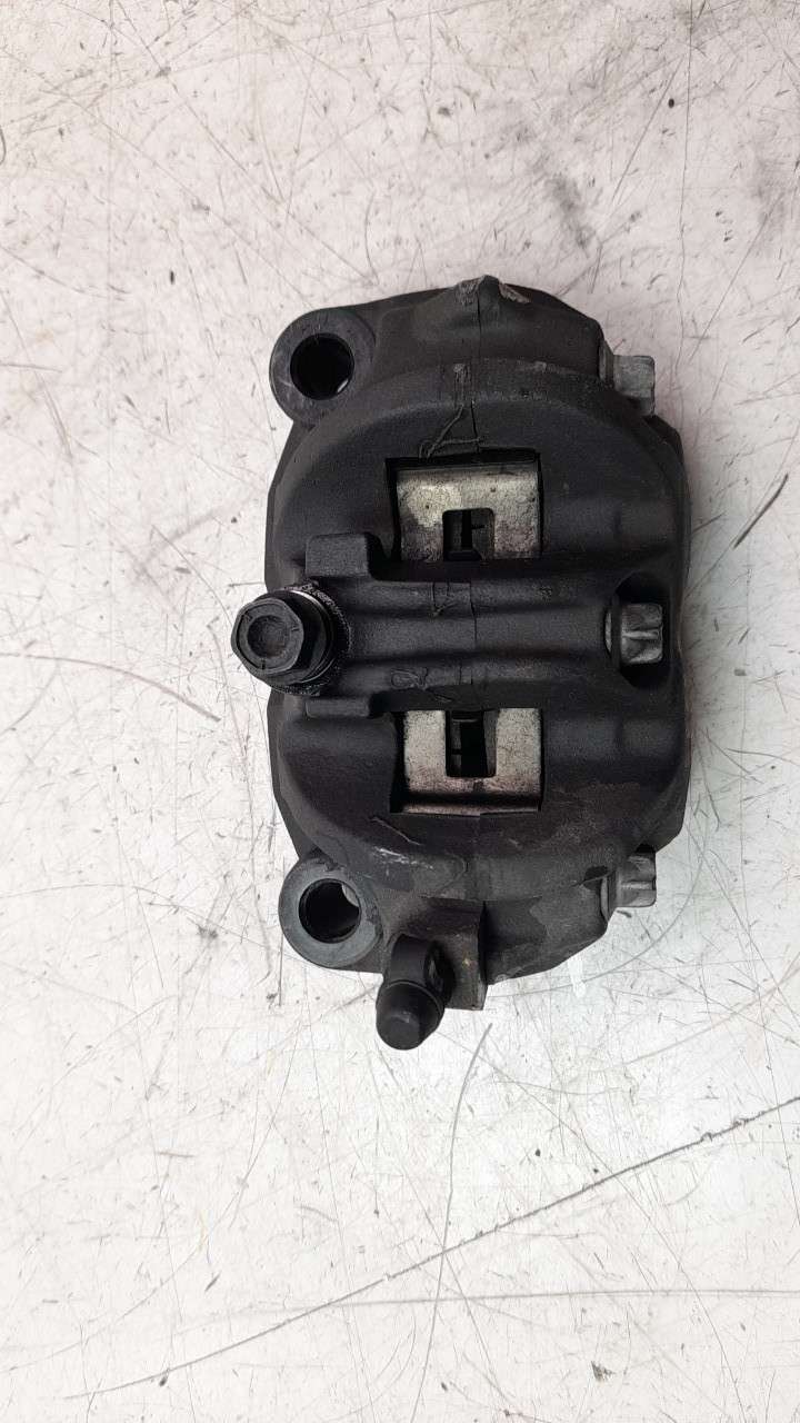 PINZA DE FRENO DELANTERA IZQUIERDA HONDA CB 650R 2018- (45150MJPG51 1276826)