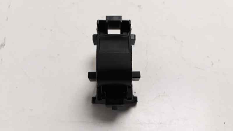 MANDO ELEVALUNAS TRASERO IZQUIERDO 698300D230 