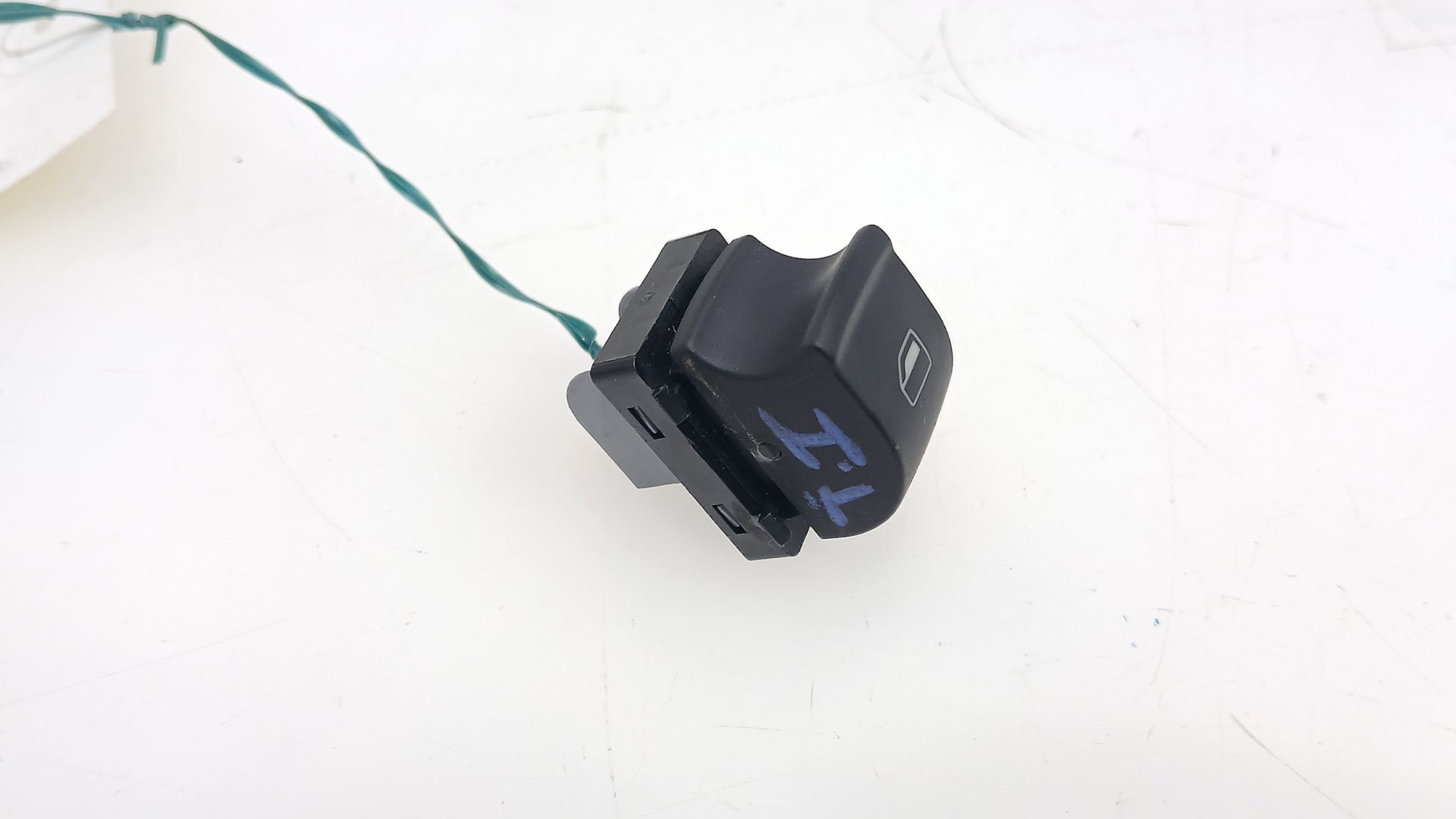 MANDO ELEVALUNAS TRASERO IZQUIERDO AUDI A3 (8P1) 2003-2013 (4F0959855A5PR 1744003)