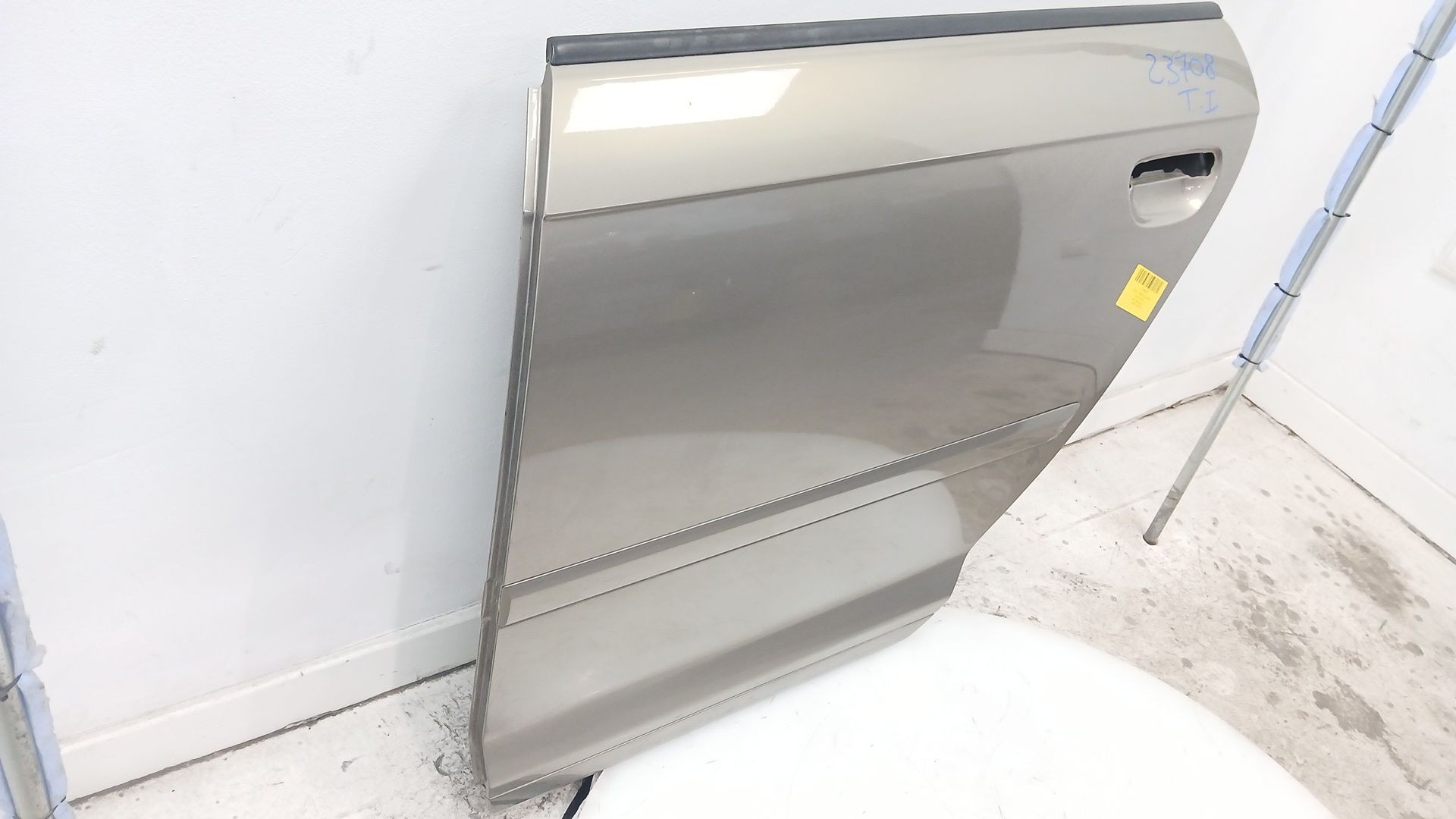 PUERTA TRASERA IZQUIERDA AUDI A3 (8P1) 2003-2013 (8P4833051A 1744048)