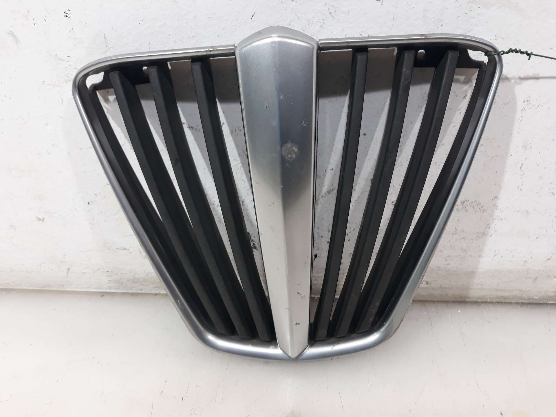 REJILLA DELANTERA PIAGGIO MP3 - (655793 1325683)