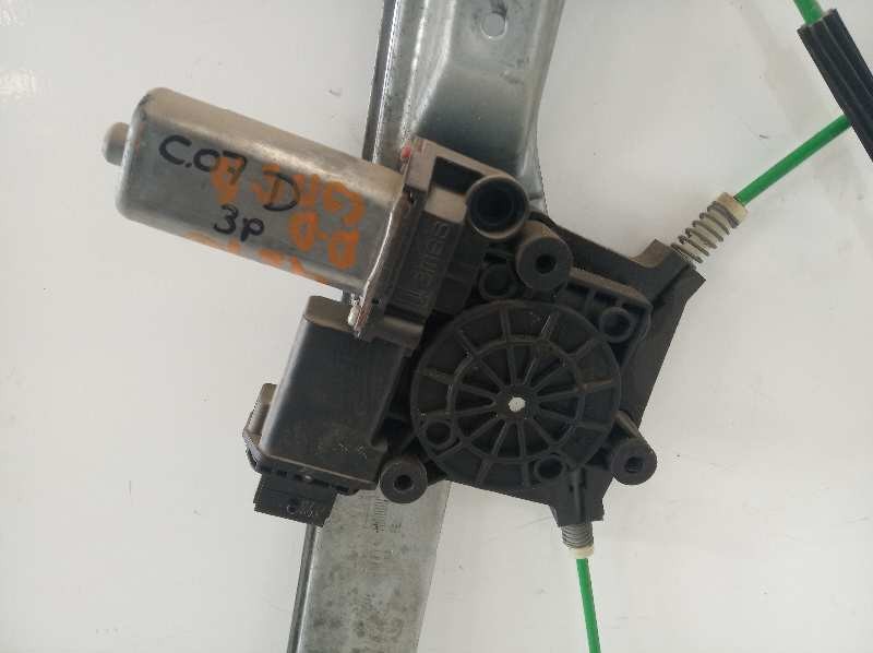 ELEVALUNAS DELANTERO DERECHO 01326805 OV62AR 118456