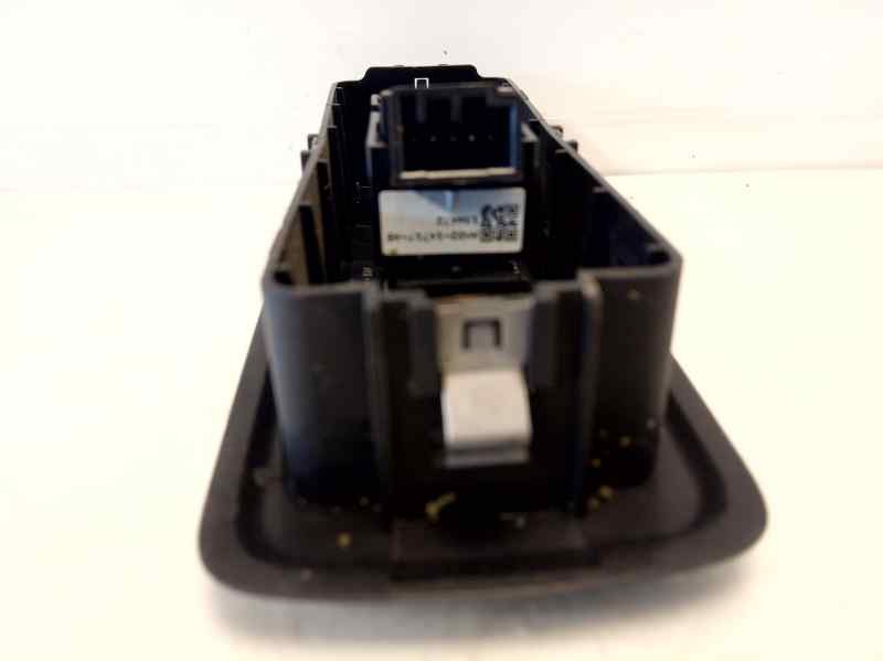 MANDO ELEVALUNAS TRASERO DERECHO AH2214717AB 