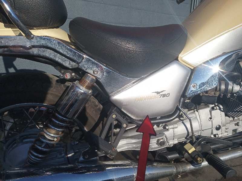 MOLDURA GUZZI NEVADA 2005-2007 (GU234762101 946186)