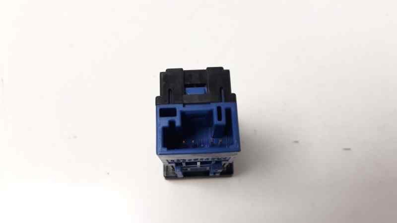 INTERRUPTOR TOYOTA YARIS 2017- (M71047 1011872)