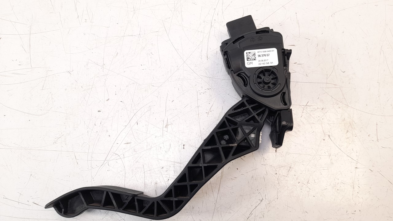 POTENCIOMETRO PEDAL OPEL CROSSLAND X 2017- (3637657 1038390)