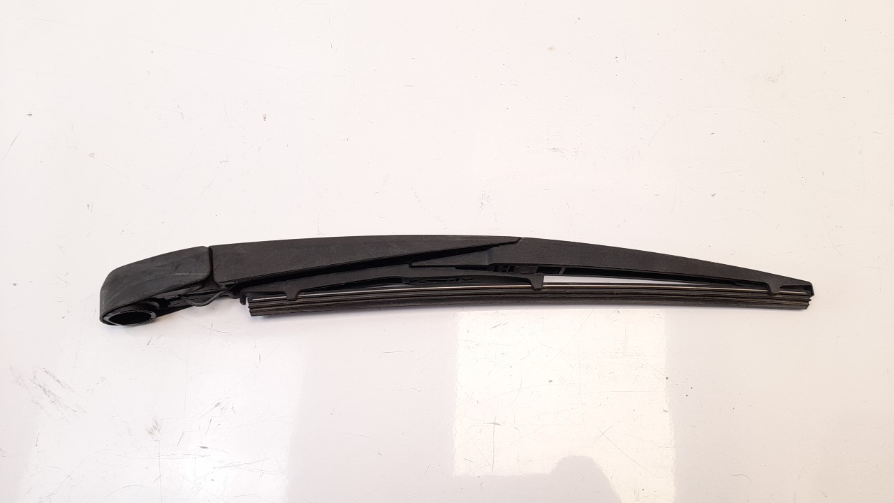 BRAZO LIMPIA TRASERO TOYOTA RAV 4 (A2) 2000-2006 (8524142040 1050973)