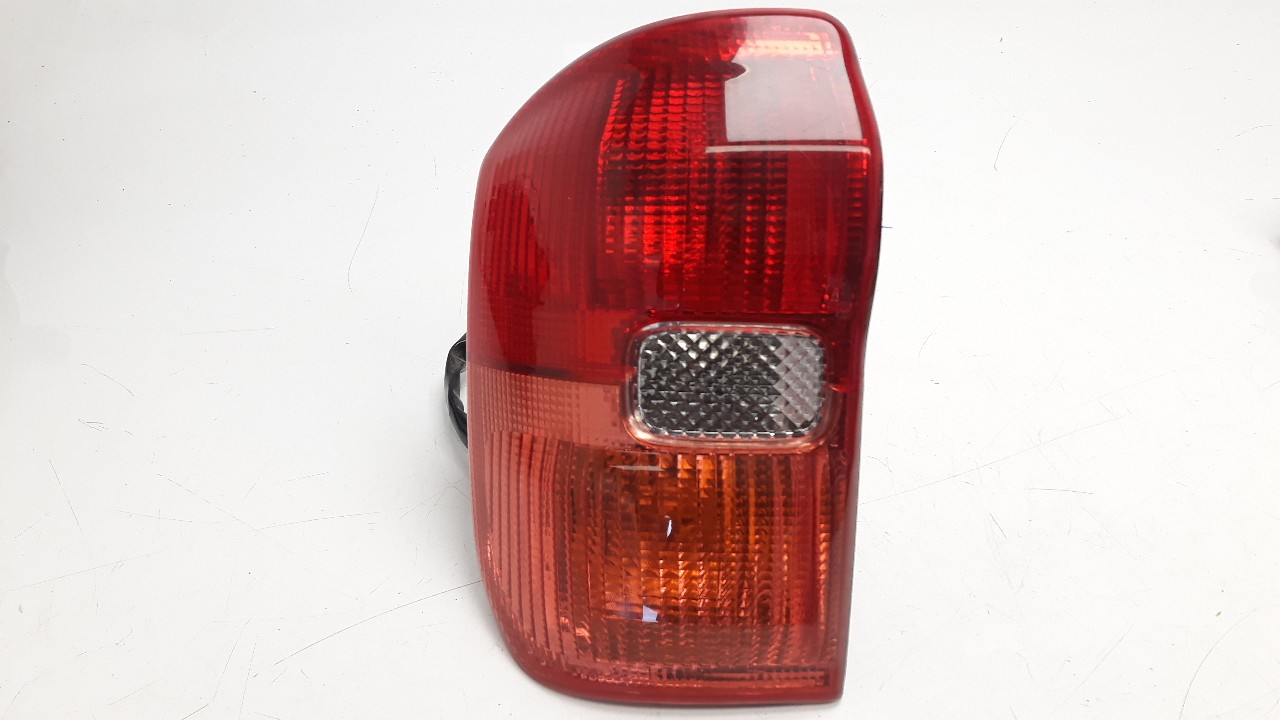 PILOTO TRASERO IZQUIERDO TOYOTA RAV 4 (A2) 2000-2006 (8156142060 1051091)