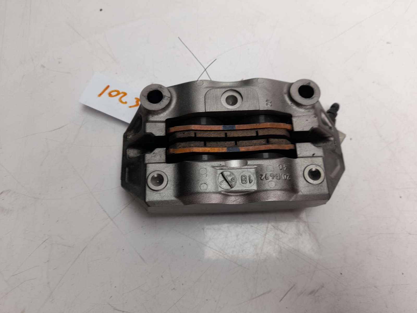 PINZA DE FRENO DELANTERA DERECHA 61041302C 