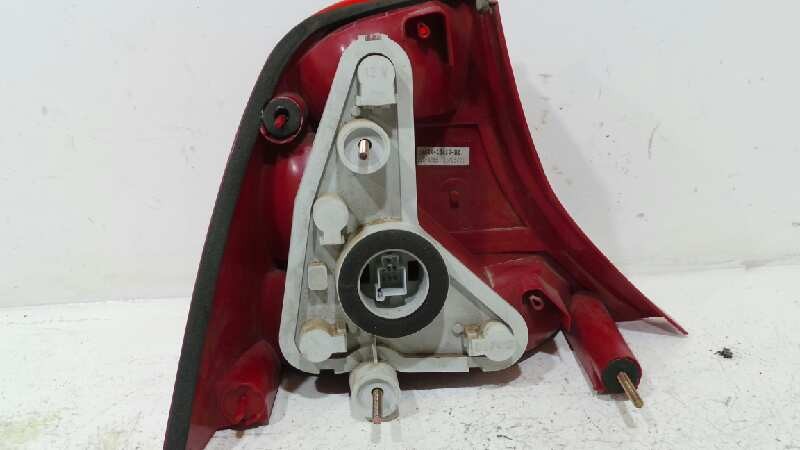 PILOTO TRASERO DERECHO FORD FOCUS BERLINA (CAK) 1998-2004 (1150021 43830)
