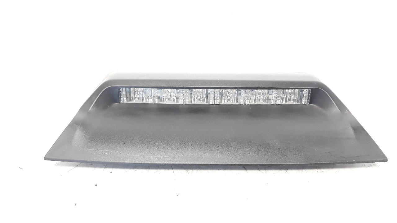 LUZ CENTRAL DE FRENO LEXUS IS 2013- (8157030230 1135557)