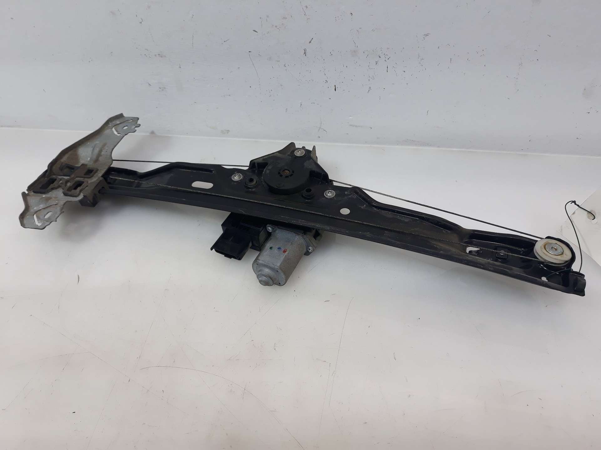 ELEVALUNAS DELANTERO IZQUIERDO NISSAN QASHQAI (J11) 2013- (807014EA1C 1470196)