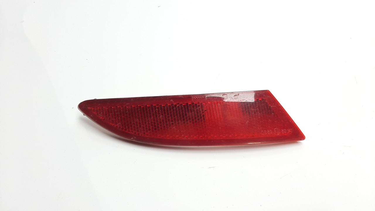 PILOTO TRASERO DERECHO PARAGOLPES FORD FOCUS LIM. (CB8) 2010-2015 (BM51515B0AD 1149013)