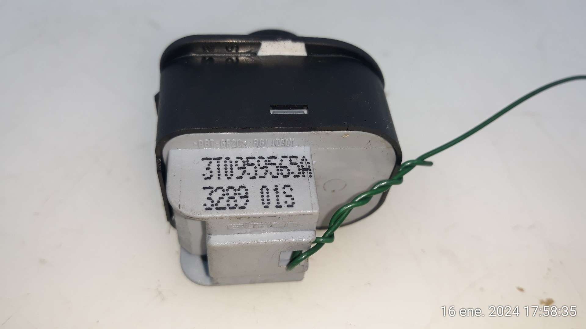 MANDO RETROVISOR SKODA SUPERB COMBI (3T5) 2009-2015 (3T0959565A 1587136)