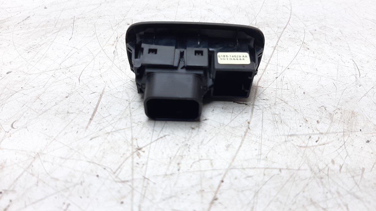 MANDO ELEVALUNAS DELANTERO DERECHO REF 