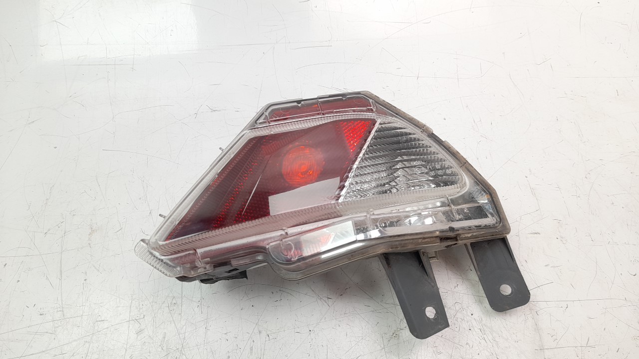 FARO ANTINIEBLA TRASERO DERECHO TOYOTA RAV 4 2012-2019 (8148042060 1179826)