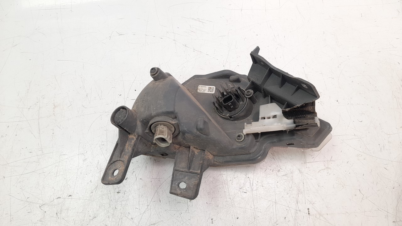 FARO ANTINIEBLA TRASERO DERECHO TOYOTA RAV 4 2012-2019 (8148042060 1179826)