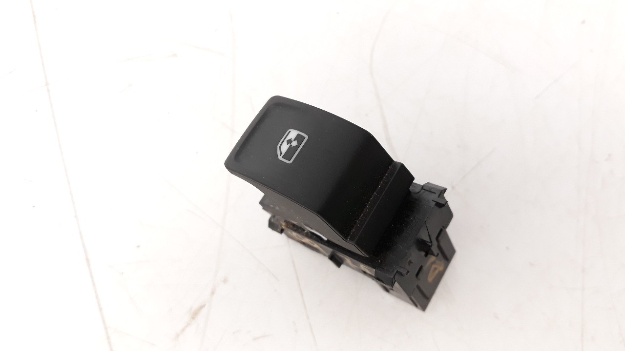 MANDO ELEVALUNAS DELANTERO DERECHO 5G0959855P 