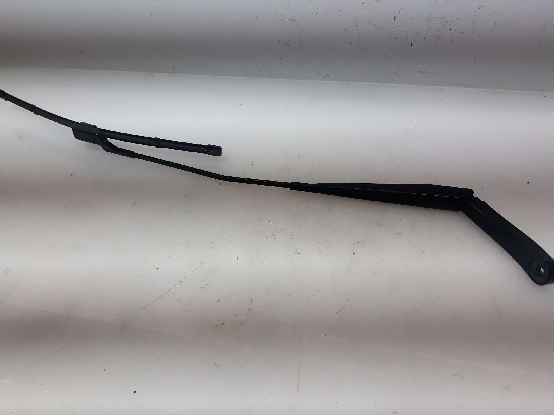 BRAZO LIMPIA DELANTERO DERECHO JAGUAR XF II (X260) 2015- (GX7317527BC 1527117)