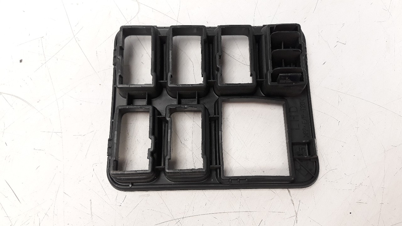 MOLDURA TOYOTA LAND CRUISER (J12) 2002-2009 (5544660020 1232366)