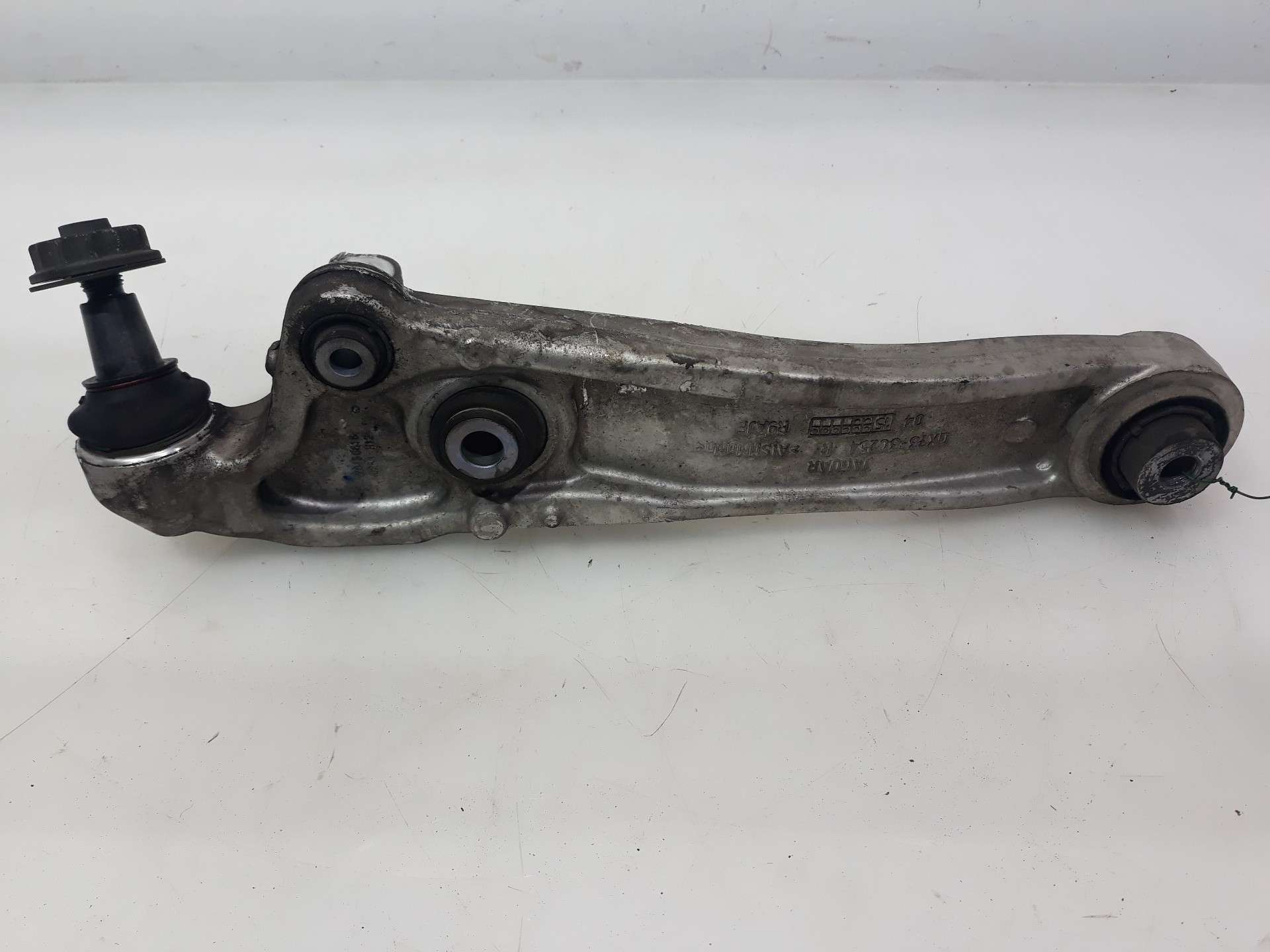 BRAZO SUSPENSION INFERIOR DELANTERO DERECHO JAGUAR XF II (X260) 2015- (C2P19954 1528040)