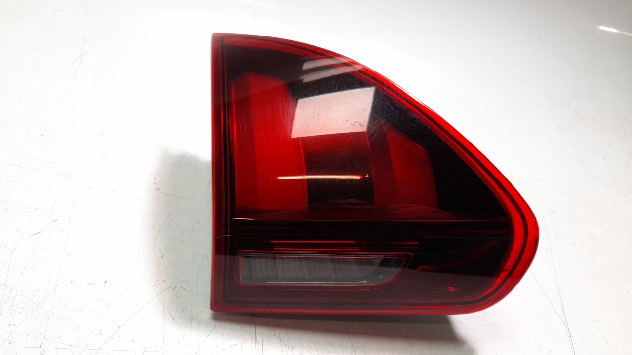 PILOTO TRASERO IZQUIERDO INTERIOR 9814758480 