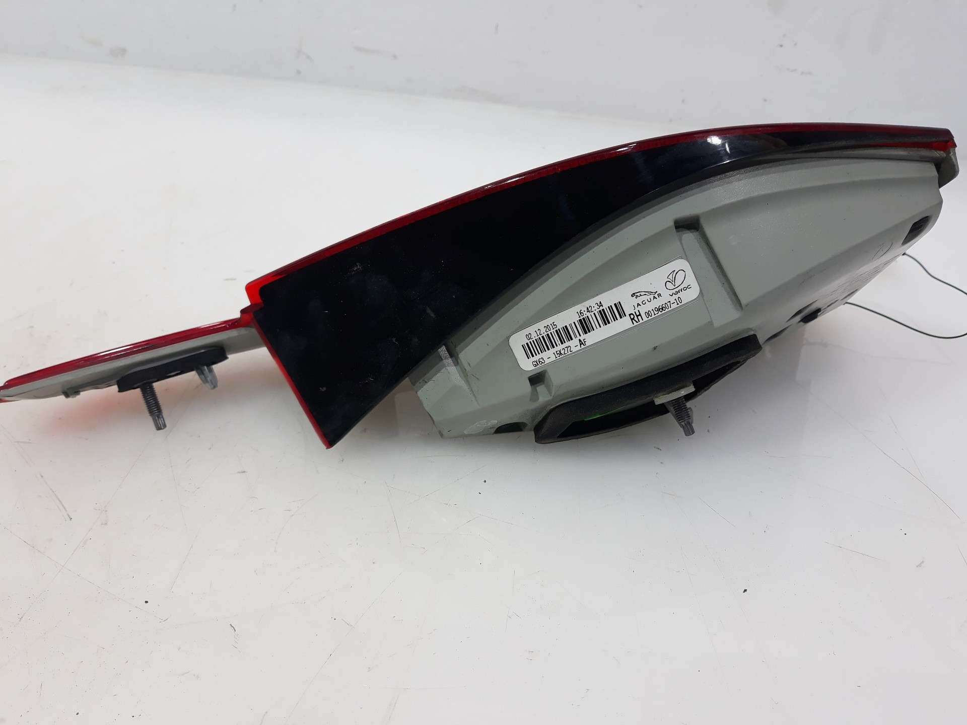 PILOTO TRASERO DERECHO INTERIOR JAGUAR XF II (X260) 2015- (GX6315K272AF 1528484)