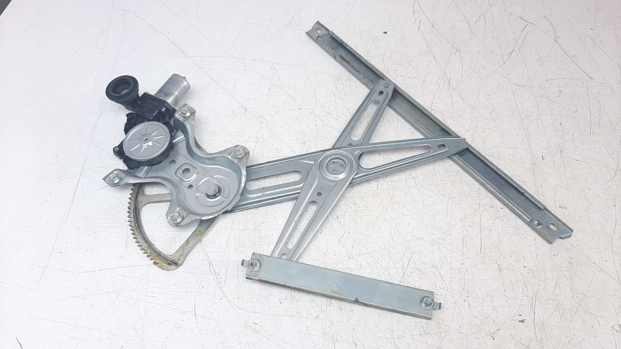 ELEVALUNAS DELANTERO DERECHO TOYOTA HILUX (KUN) 2005-2016 (698010K150 1253440)