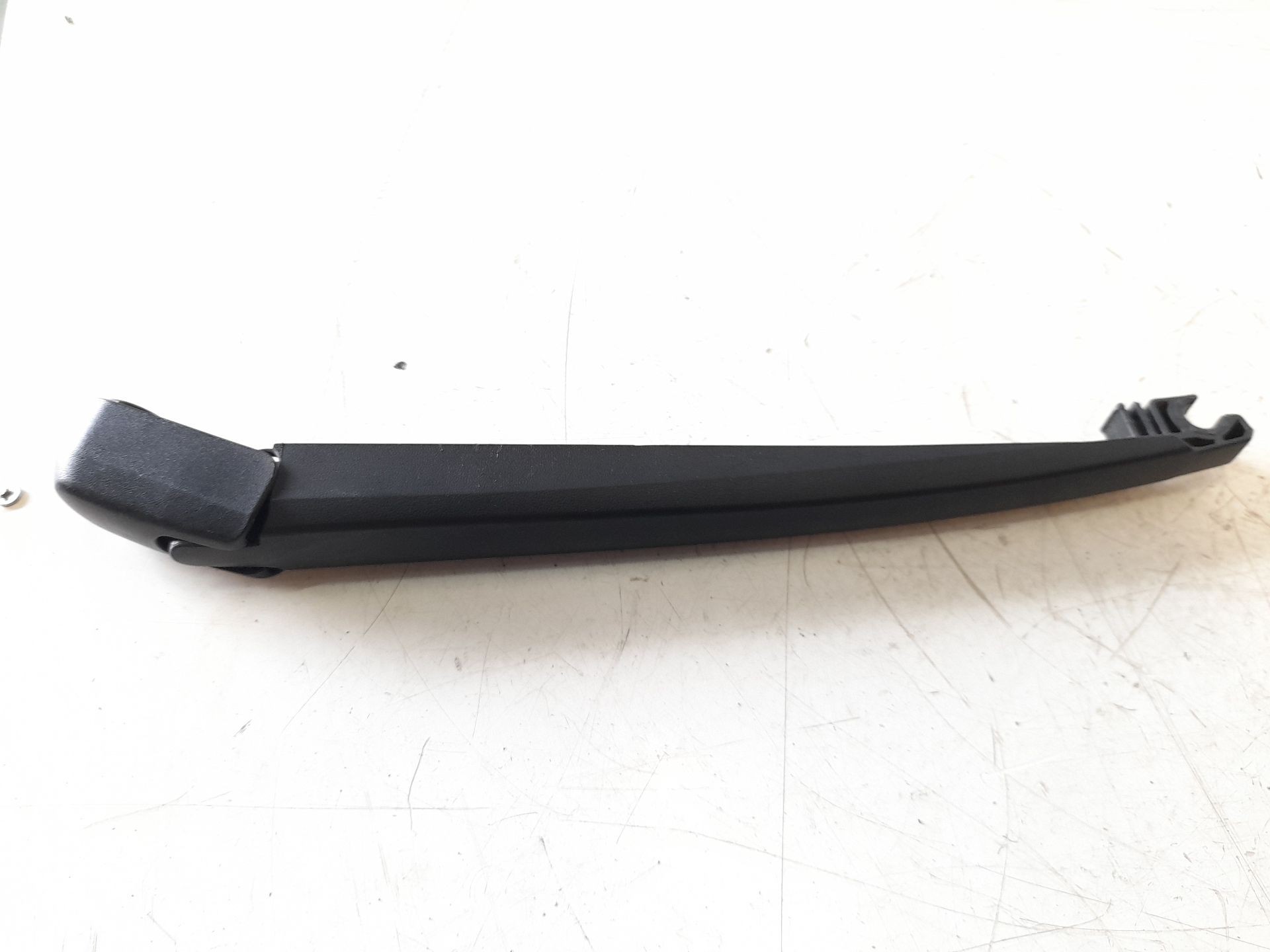 BRAZO LIMPIA TRASERO MAZDA CX-5 2017- (L20667421 1256651)