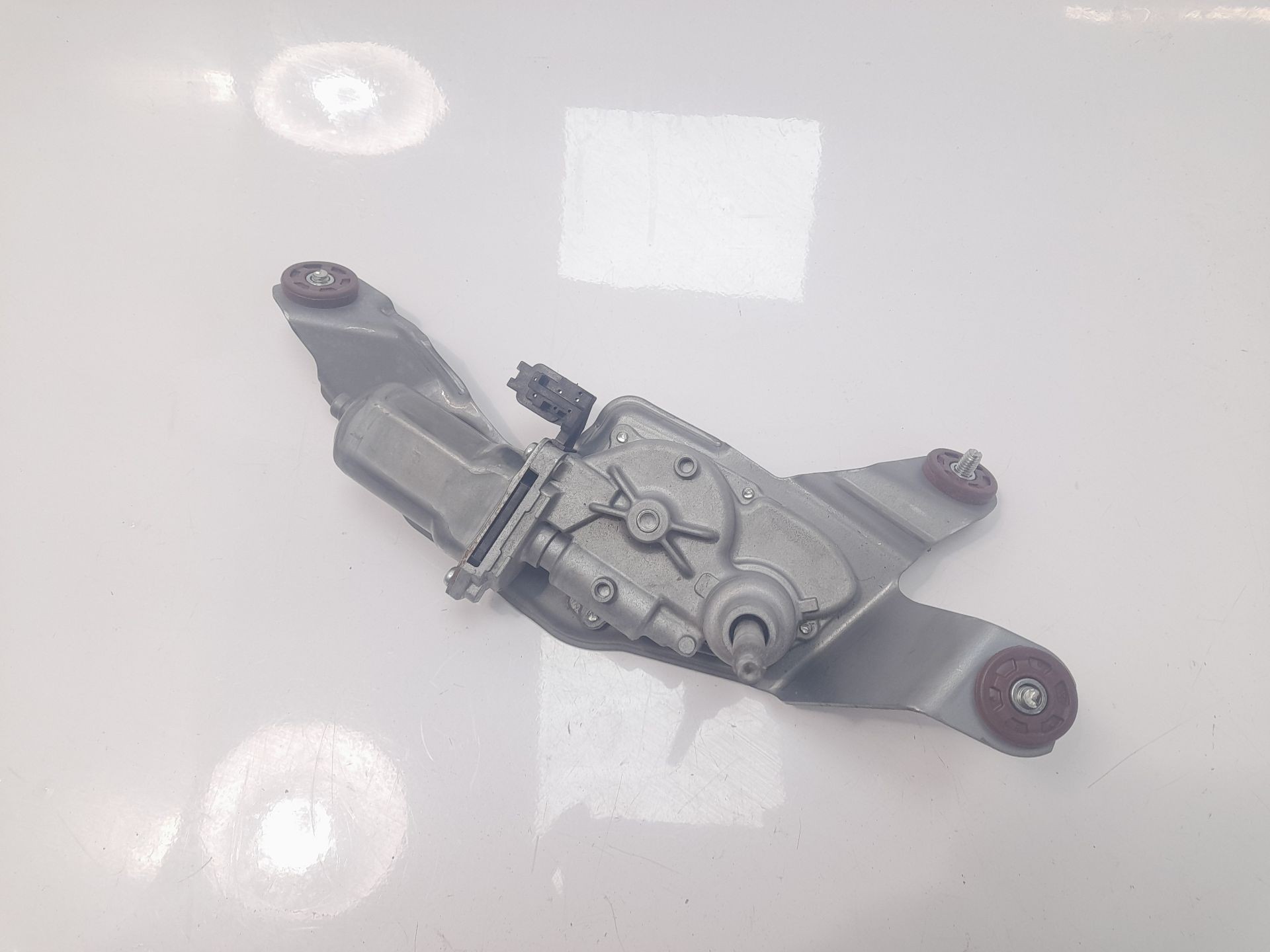 MOTOR LIMPIA TRASERO MAZDA CX-5 2017- (KB7W67450 1256748)