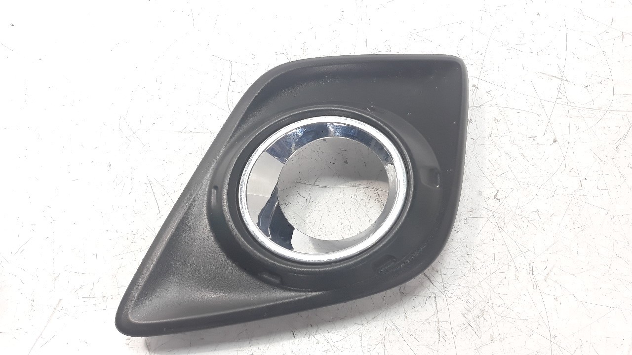 REJILLA PARAGOLPES DERECHA TOYOTA HILUX (KUN) 2005-2016 (520300K010 1257214)