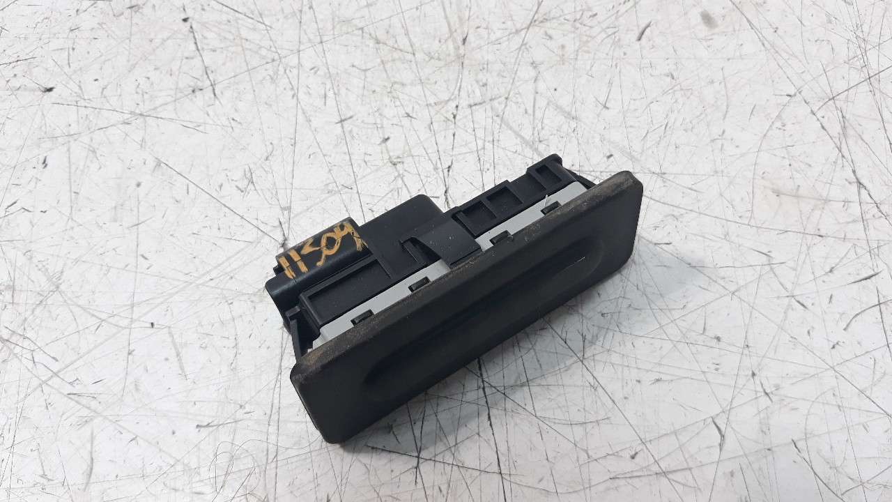 MANETA EXTERIOR PORTON PEUGEOT 208 2012-2019 (9676028380 1259847)