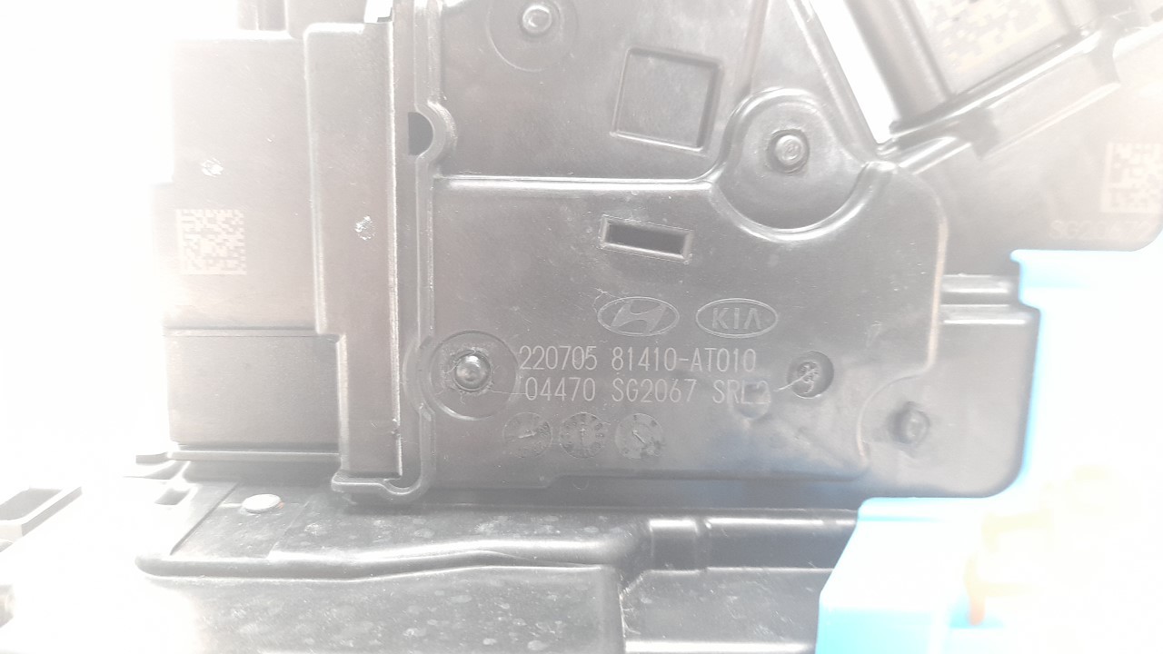 CERRADURA PUERTA TRASERA IZQUIERDA 81410AT010 