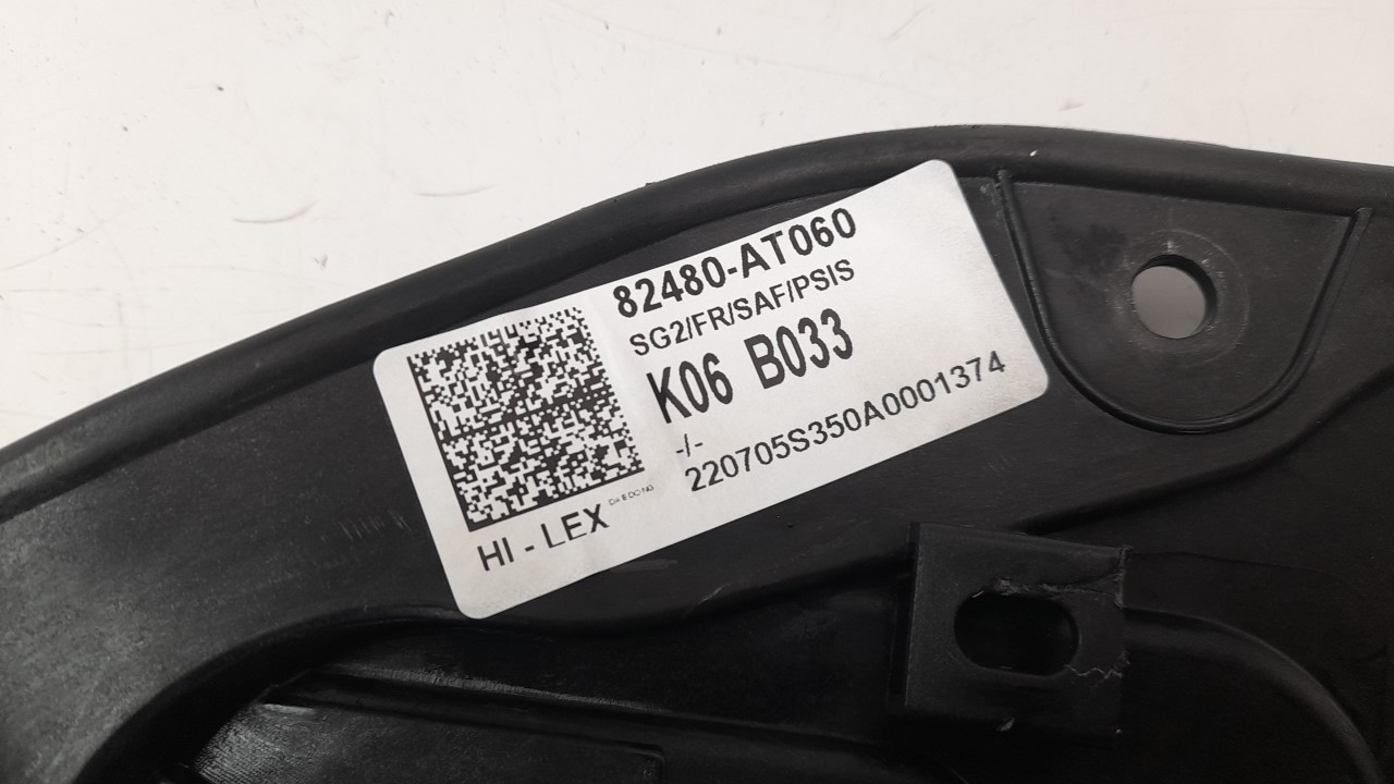 ELEVALUNAS DELANTERO DERECHO 82480AT060 