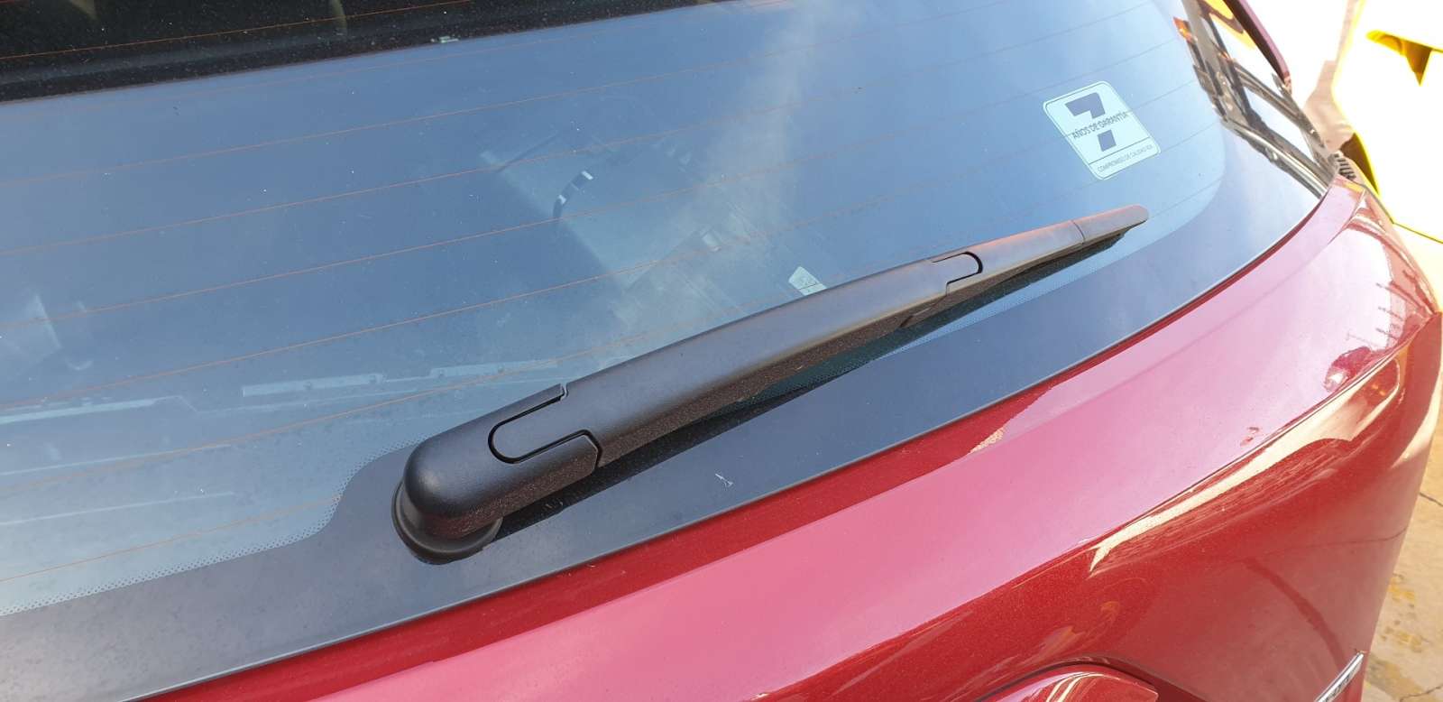 MOTOR LIMPIA TRASERO 98700AT000 