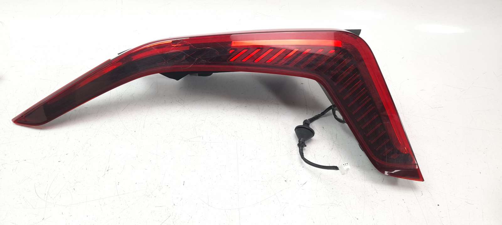 PILOTO TRASERO IZQUIERDO 92401AT000 