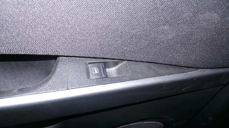 MANDO ELEVALUNAS TRASERO IZQUIERDO SEAT LEON (1P1) 2005-2012 (7L6959855B 938347)