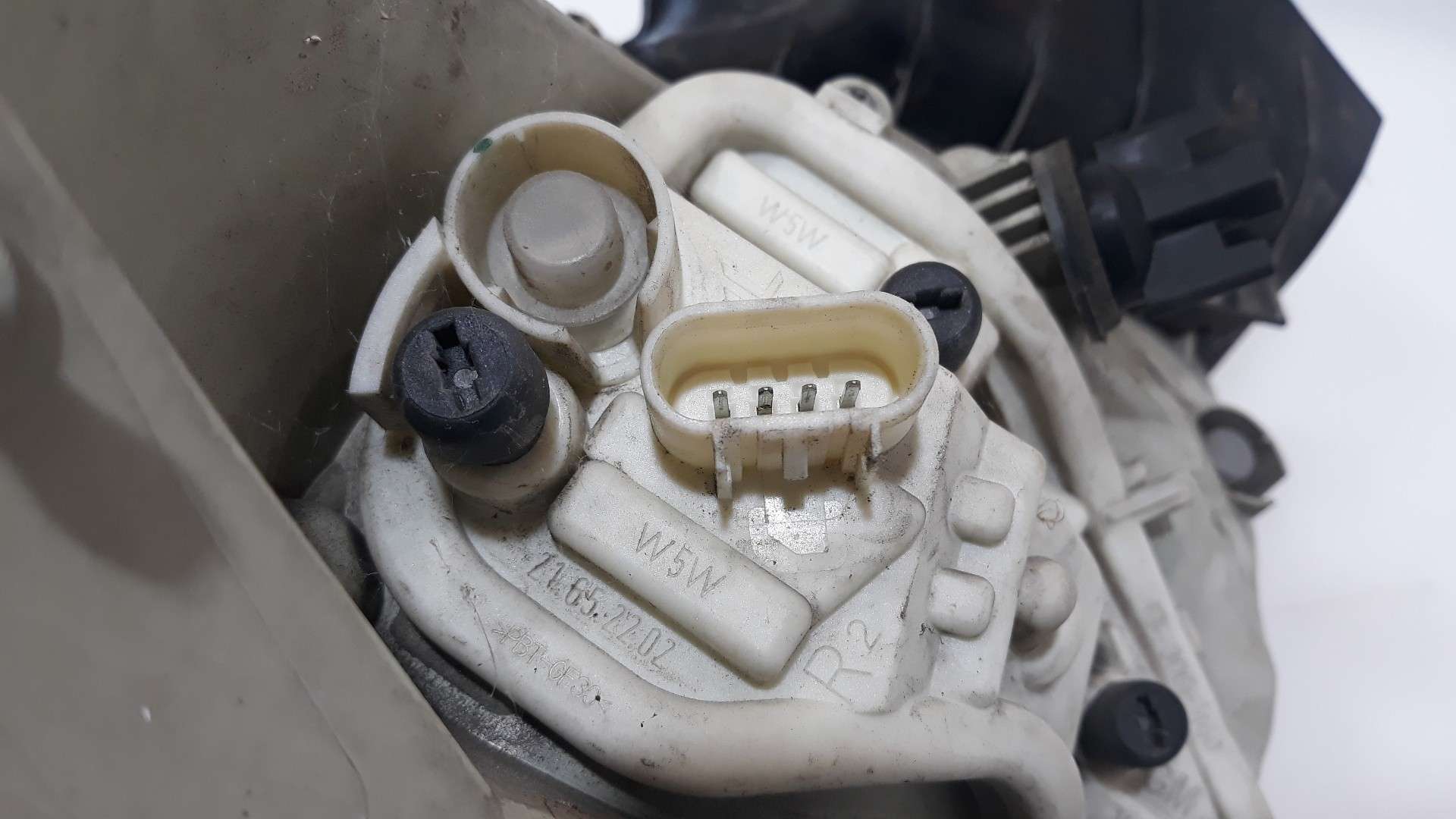 PILOTO TRASERO DERECHO OPEL ASTRA J LIM. 2009-2015 (13306454 1627981)