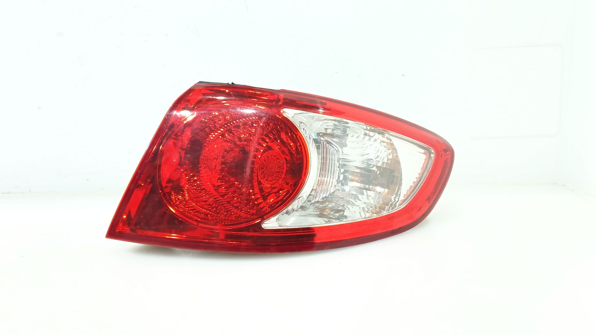 PILOTO TRASERO DERECHO HYUNDAI SANTA FÉ II (CM) 2005-2015 (924022B000 1684092)