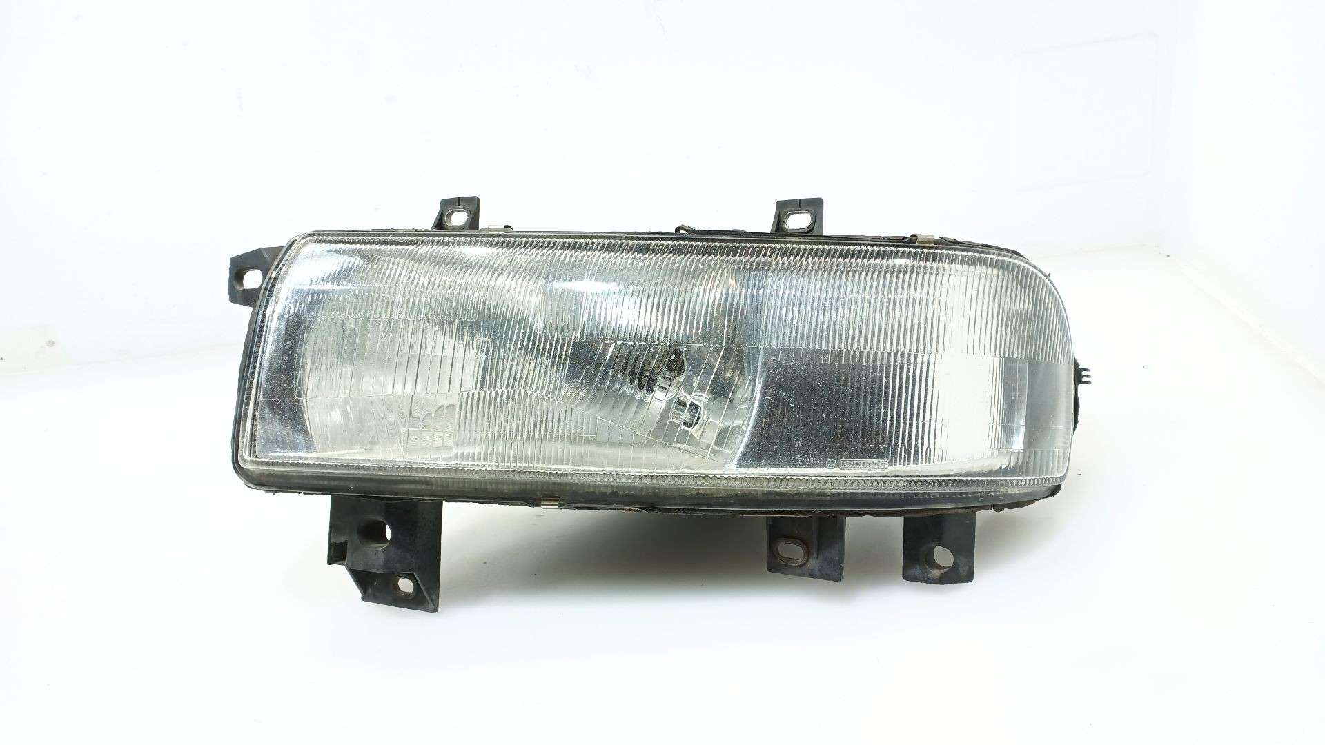 FARO IZQUIERDO RENAULT TRUCKS MASCOTT Caja/Chasis 1999-2013 (7700352103 1685522)
