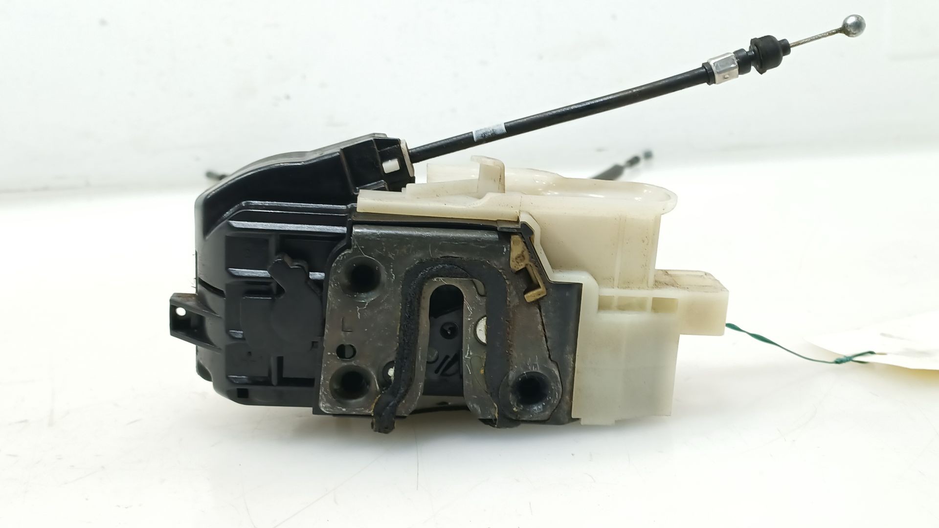 CERRADURA PUERTA TRASERA IZQUIERDA HYUNDAI SANTA FÉ II (CM) 2005-2015 (814102B000 1684009)