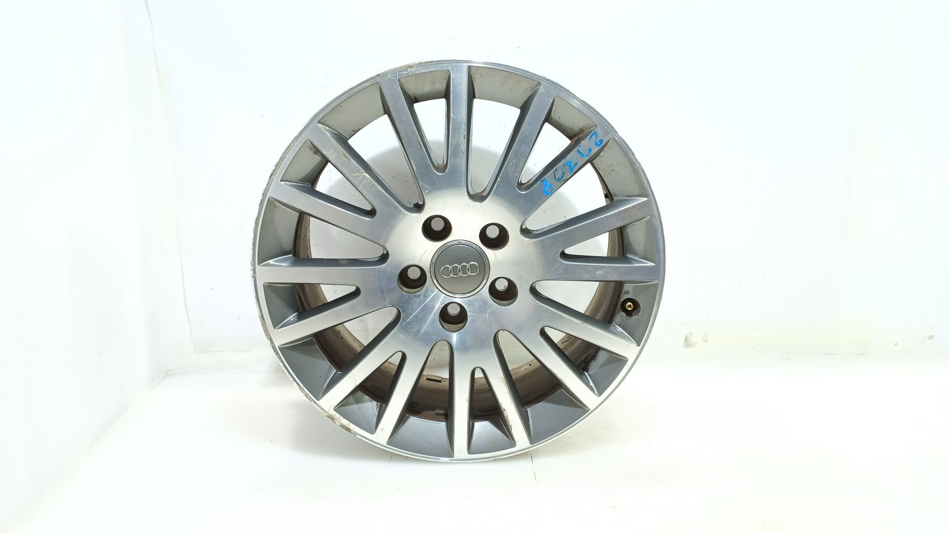 LLANTA TRASERA IZQUIERDA AUDI A3 (8P1) 2003-2013 (8P0601025BE 1744250)