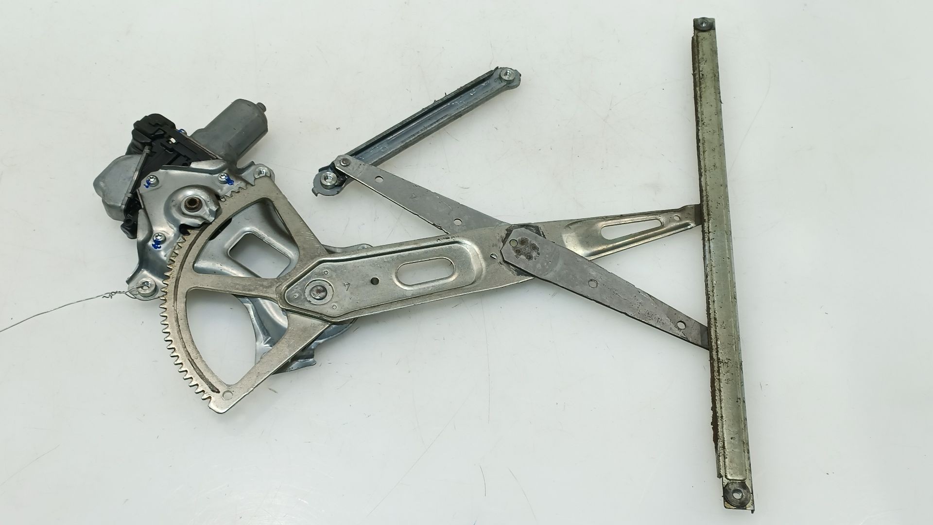 ELEVALUNAS DELANTERO IZQUIERDO TOYOTA PRIUS (_W3_) 2008- (6980252070 1769584)