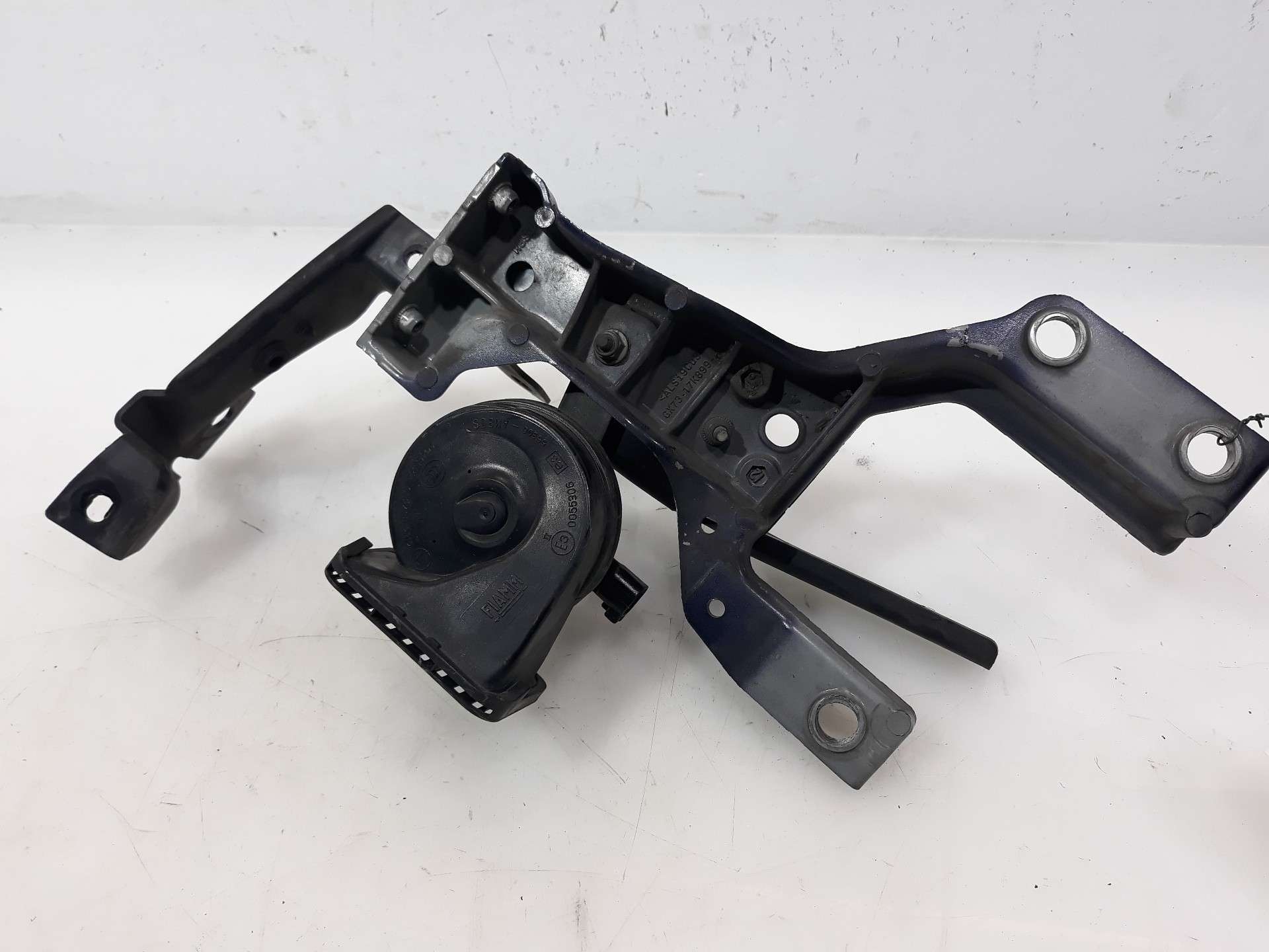 SOPORTE REFUERZO PARAGOLPES JAGUAR XF II (X260) 2015- (GX7317K899AD 1530562)