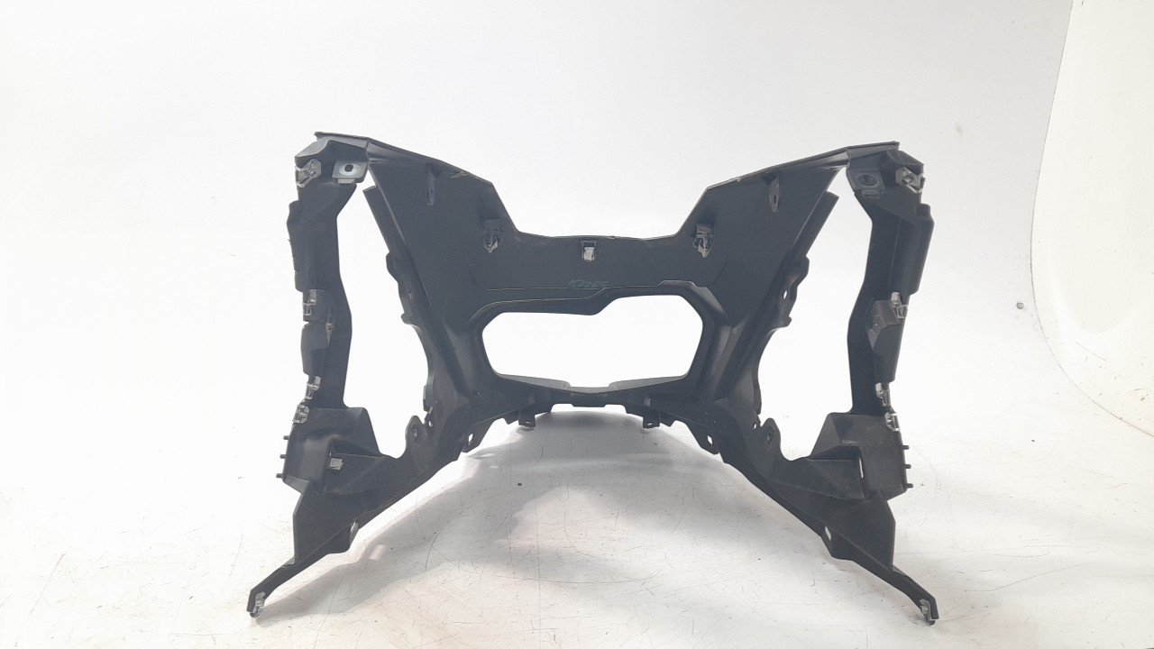 CARENADO BMW C - (1921134663 1481009)