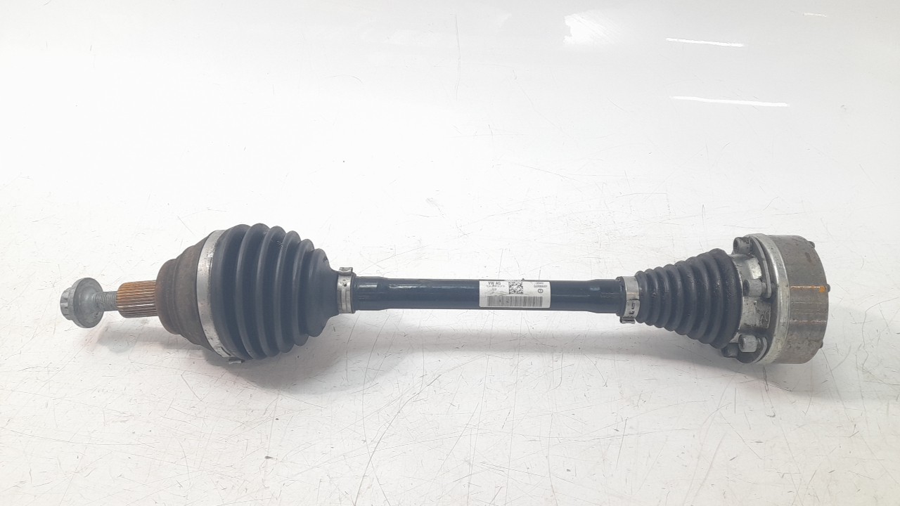 TRANSMISION DELANTERA IZQUIERDA 5Q0407271DD 1310