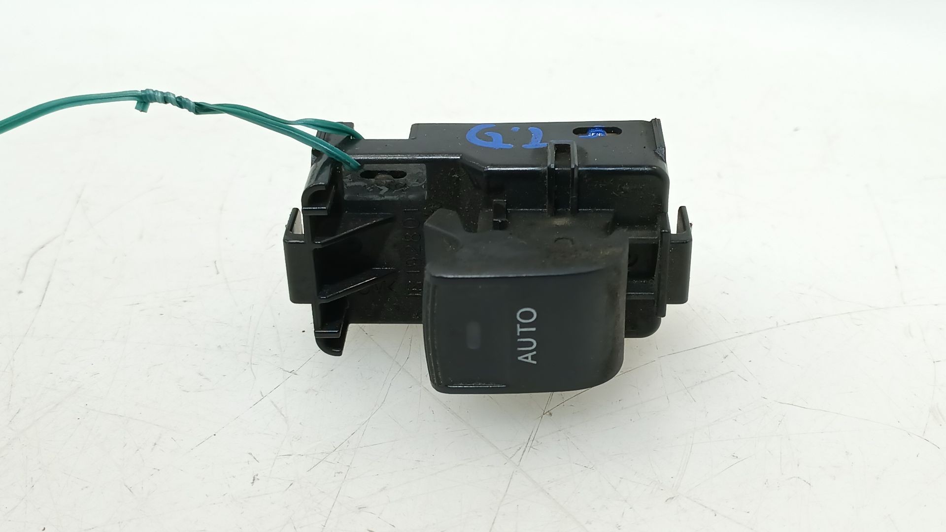 MANDO ELEVALUNAS TRASERO DERECHO TOYOTA PRIUS (_W3_) 2008- (8481033120 1769604)